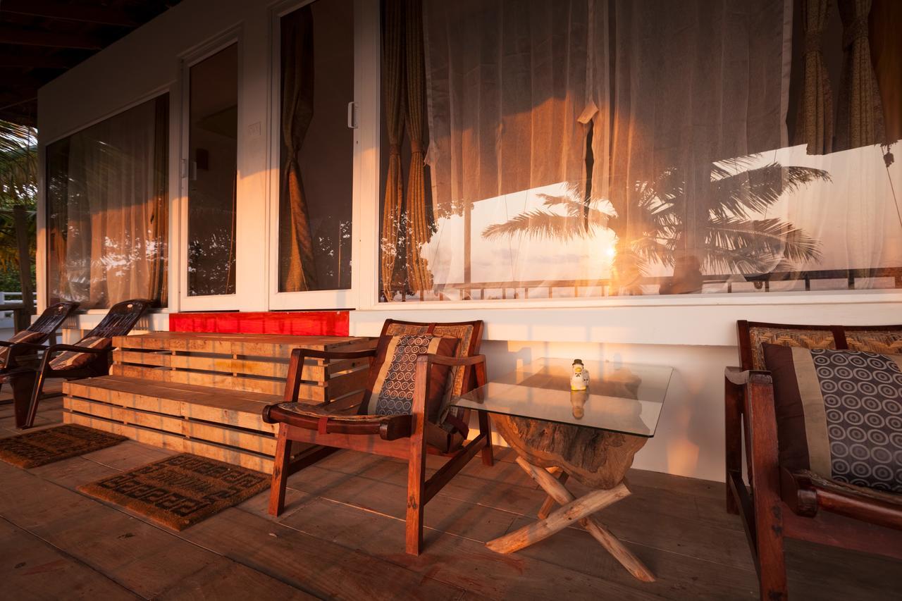Colonels Beach Villa Alappuzha Extérieur photo